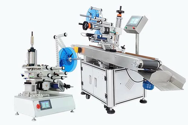 Flat labeling machine