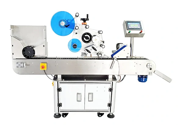 Horizontal labeling machine